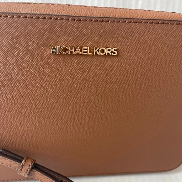 Michael Kors Jet Set Large Brown Leather Crossbody NWT - Picture 3 of 6